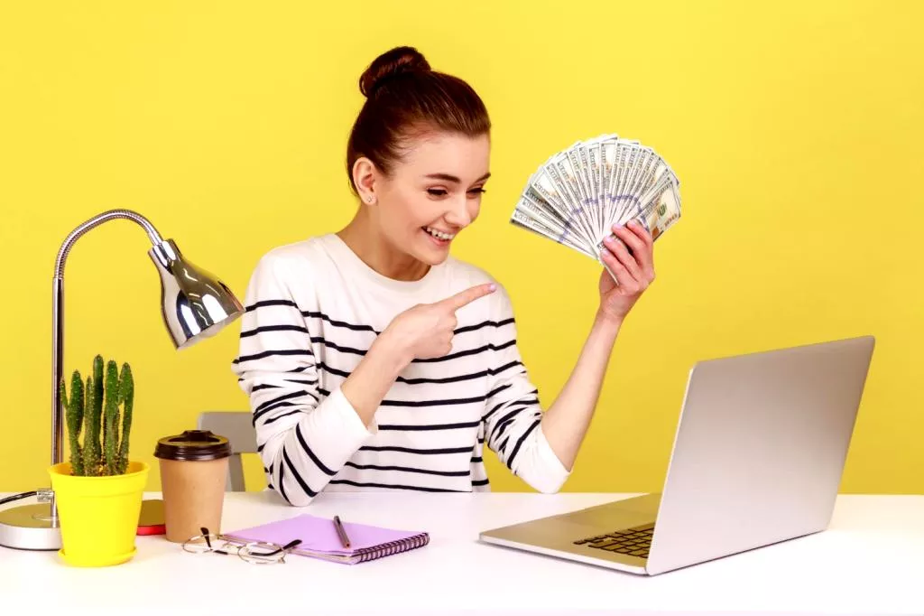 Sneaky, sneaky – native ads blend seamlessly into the gaming environment, making them less obtrusive than their flashy counterparts. They Native Ads